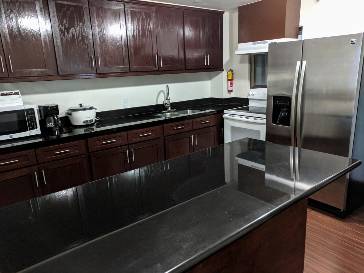 Oceanview Hotel And Residences Tumon Luaran gambar
